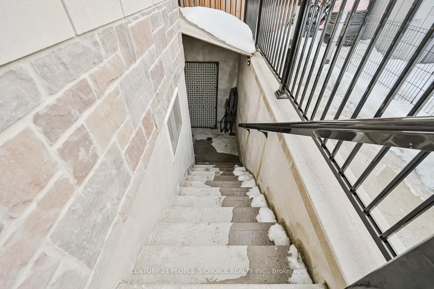 Photo 47 of 1 Carl Finlay Drive, Brampton, Toronto Gore Rural Estate — HOMEH