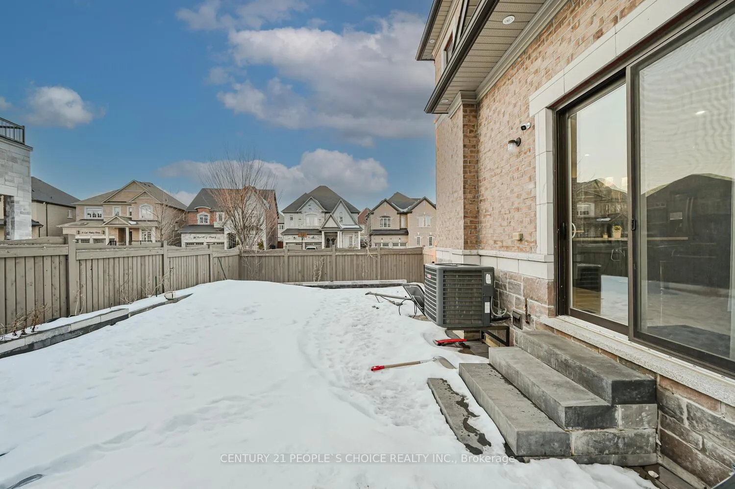 Photo 48 of 1 Carl Finlay Drive, Brampton, Toronto Gore Rural Estate — HOMEH