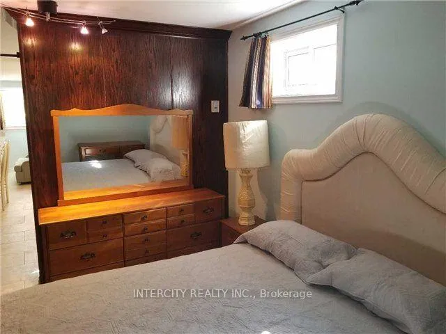 Photo 6 of Unit (Bsmt), 29 Ivory Court, Vaughan, West Woodbridge — HOMEH