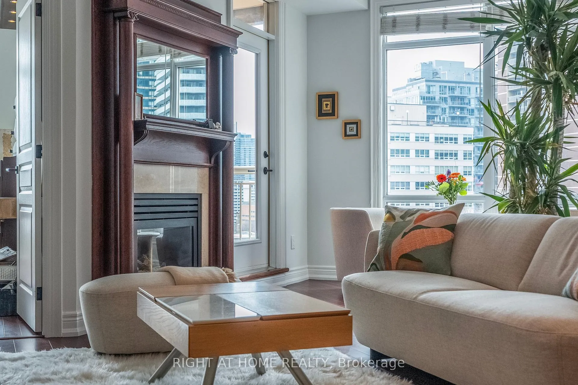Photo 7 of Unit 1109, 100 Hayden Street, Toronto, Church-Yonge Corridor — HOMEH