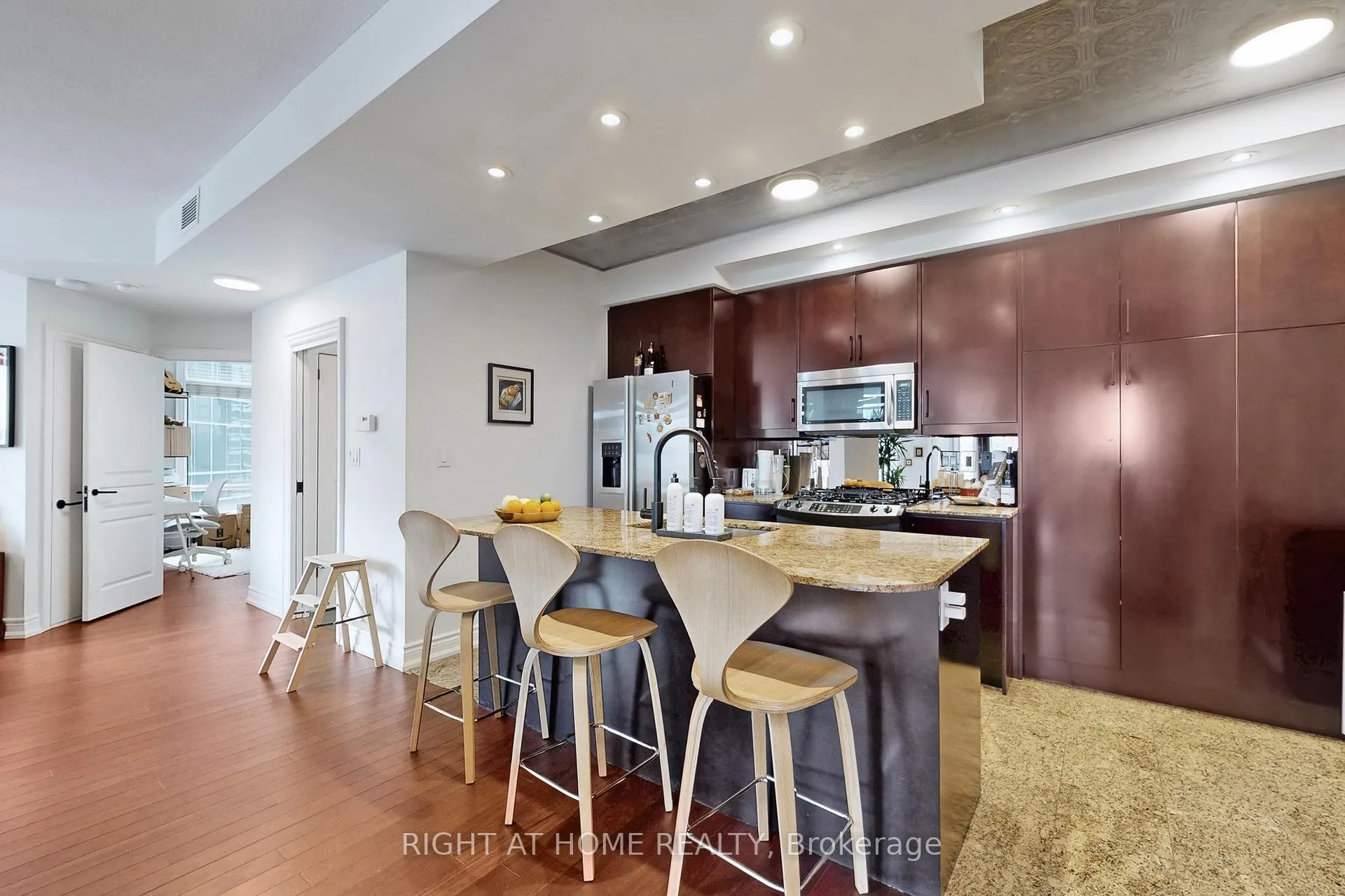 Photo 23 of Unit 1109, 100 Hayden Street, Toronto, Church-Yonge Corridor — HOMEH