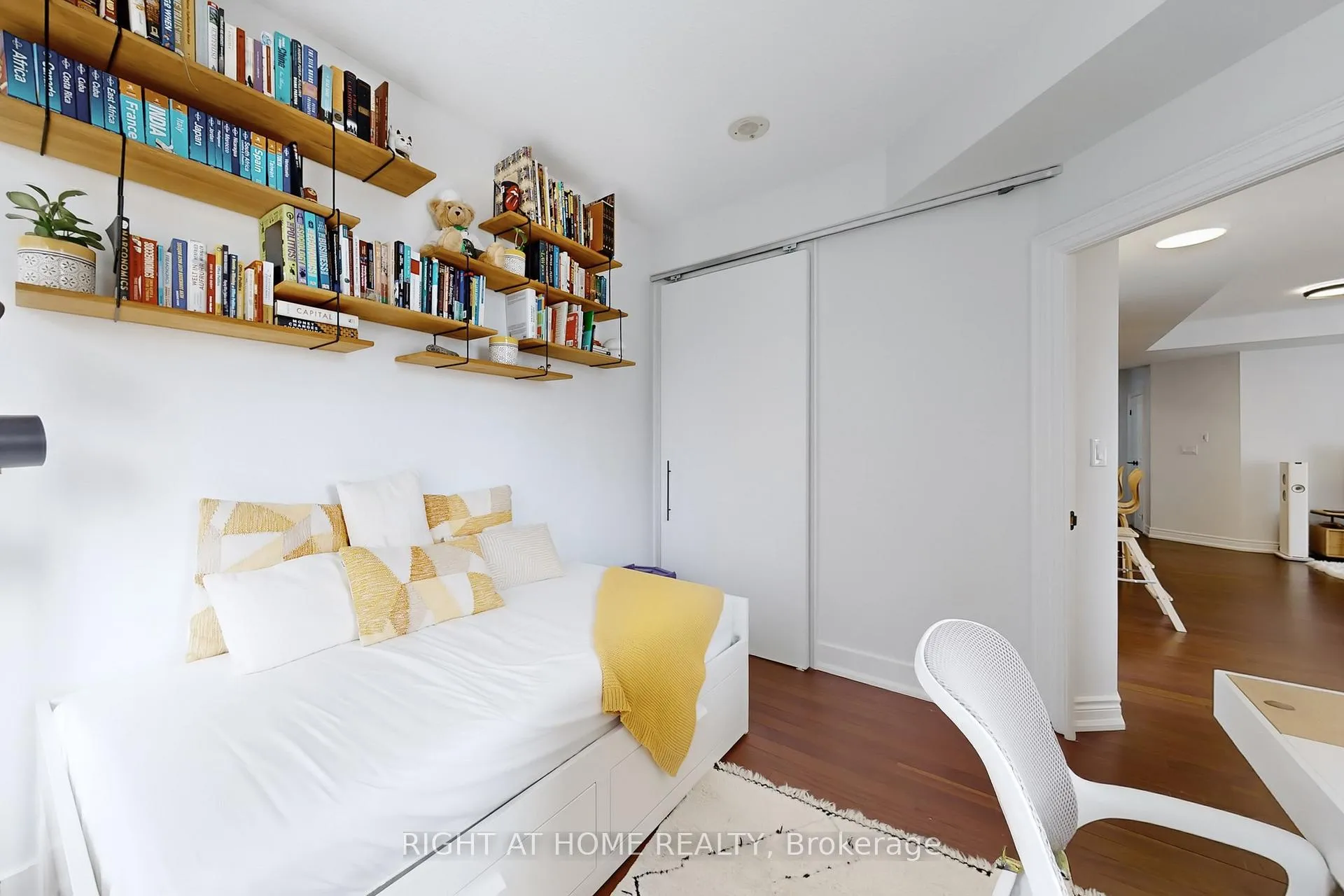 Photo 37 of Unit 1109, 100 Hayden Street, Toronto, Church-Yonge Corridor — HOMEH