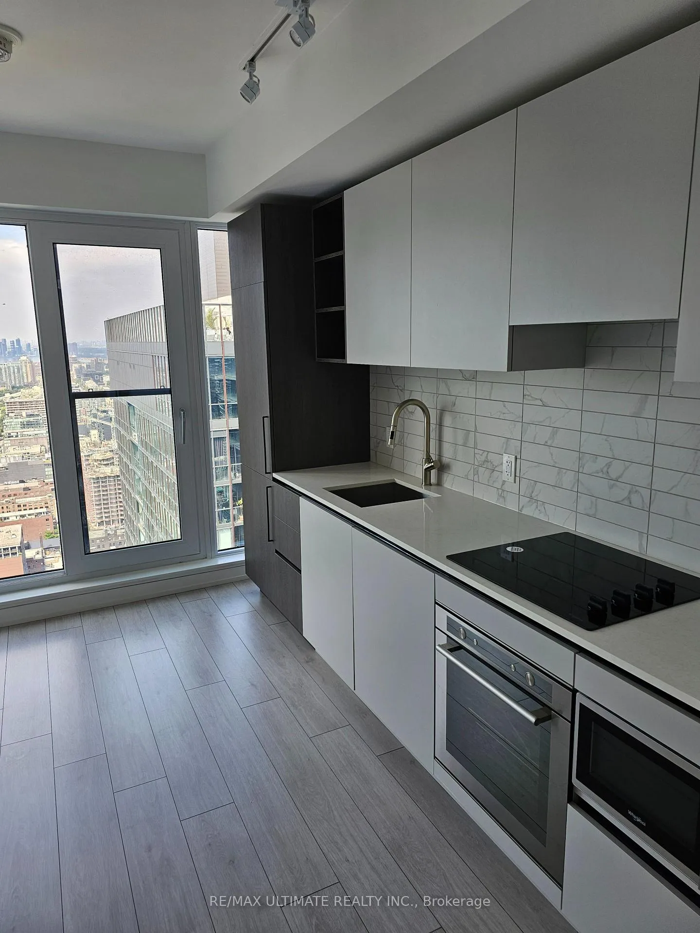 Photo 1 of 55 Mercer Street, Toronto, Waterfront Communities — HOMEH