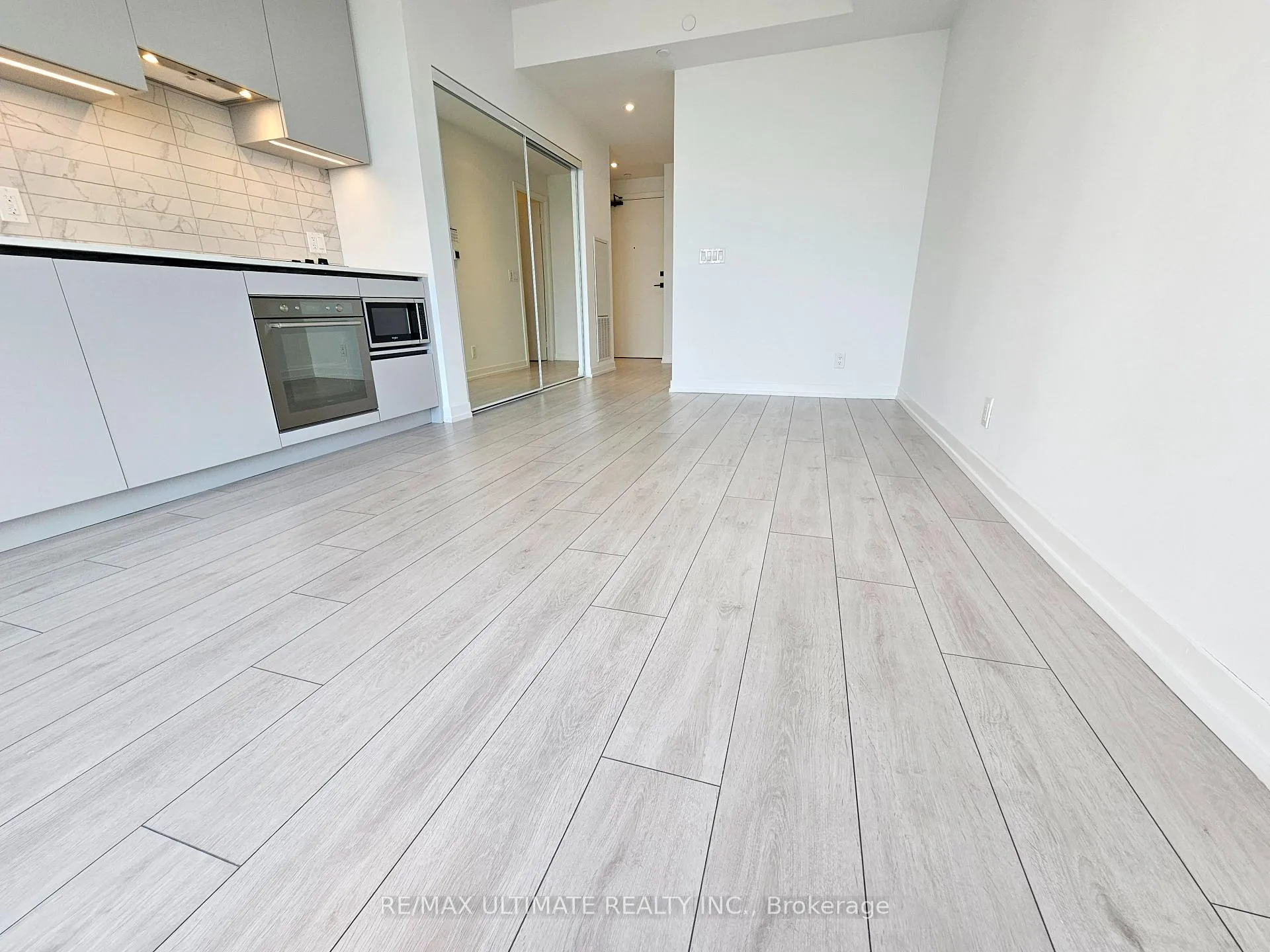 Photo 15 of 55 Mercer Street, Toronto, Waterfront Communities — HOMEH