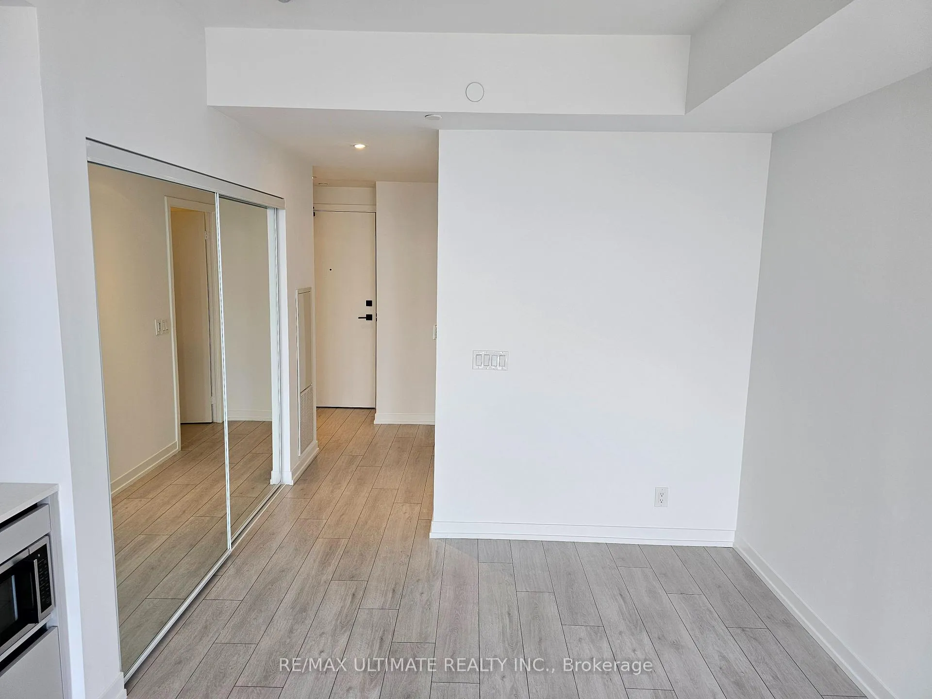 Photo 33 of 55 Mercer Street, Toronto, Waterfront Communities — HOMEH