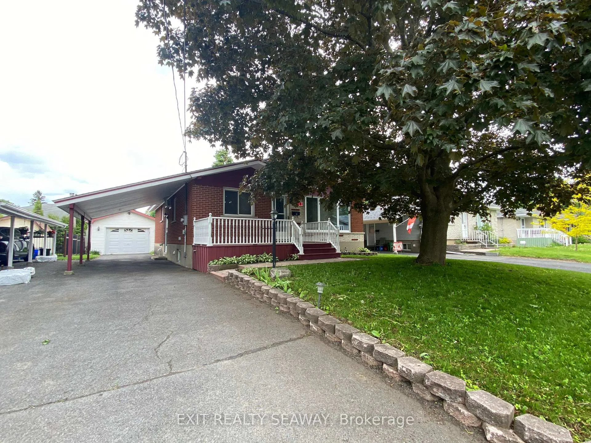 Photo 1 of 1311 Walton Street, Cornwall — HOMEH