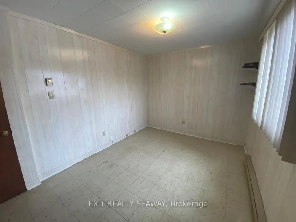 Photo 29 of 1311 Walton Street, Cornwall — HOMEH