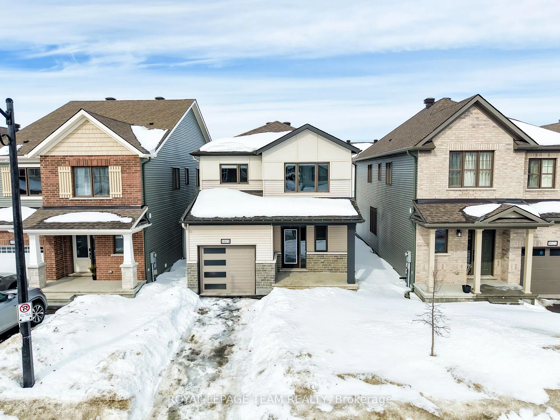 Photo 1 of 1019 Showman Street, Ottawa, Goulbourn Twp From Franktown Rd/South To Rideau — HOMEH