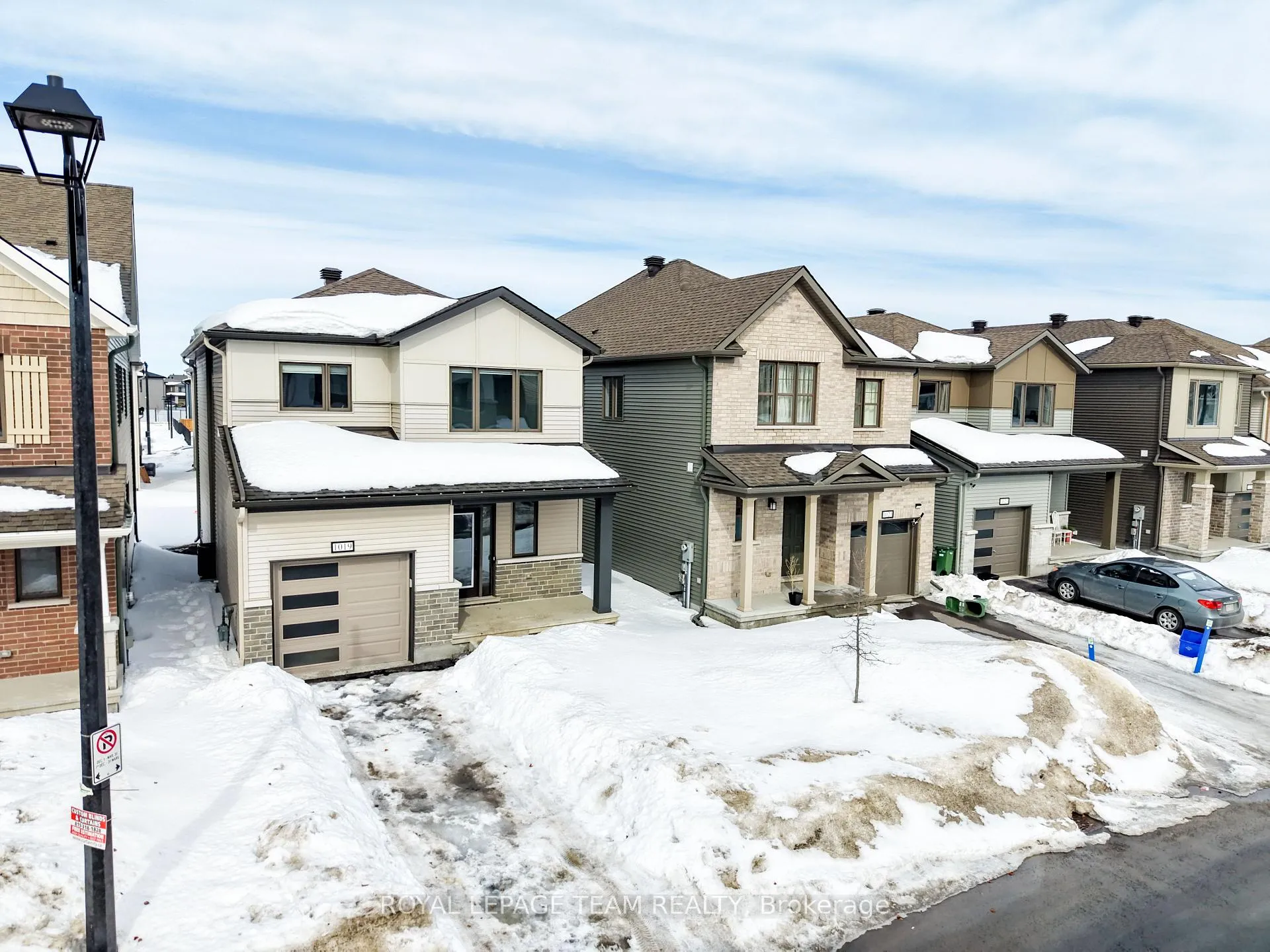Photo 3 of 1019 Showman Street, Ottawa, Goulbourn Twp From Franktown Rd/South To Rideau — HOMEH