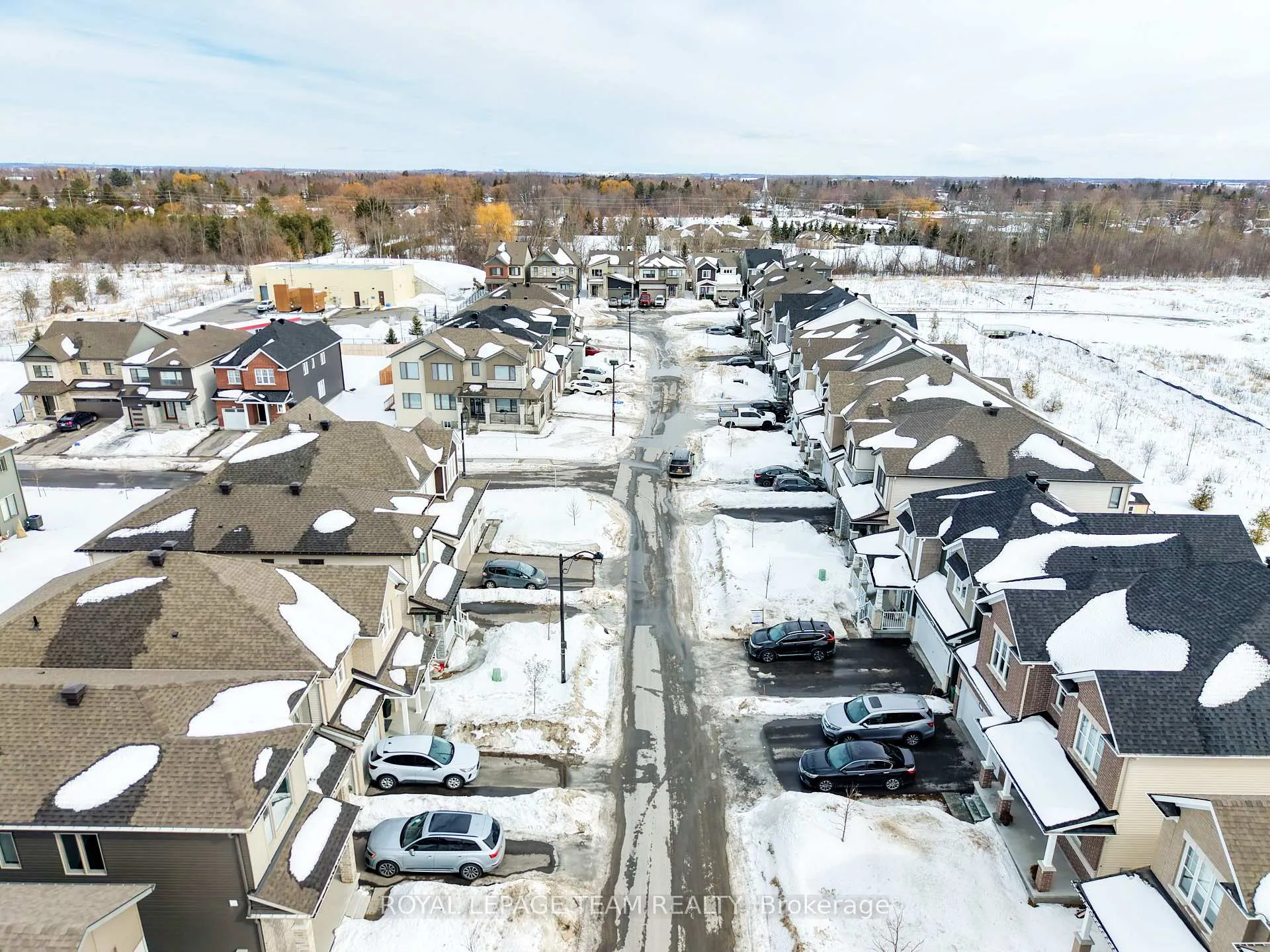 Photo 36 of 1019 Showman Street, Ottawa, Goulbourn Twp From Franktown Rd/South To Rideau — HOMEH