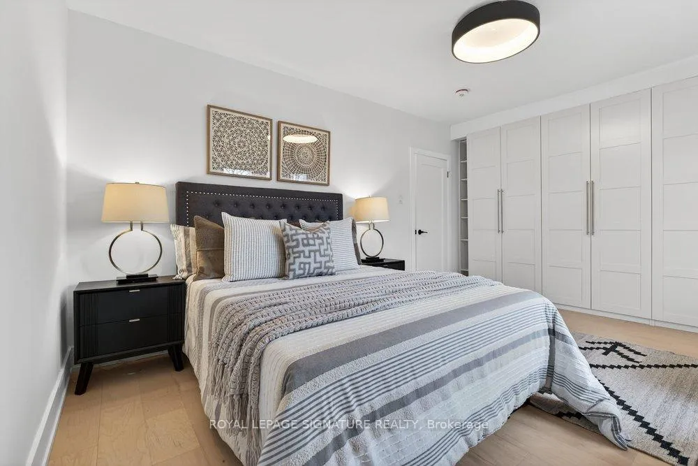 Photo 26 of 290 Chisholm Avenue, Toronto, Woodbine-Lumsden — HOMEH