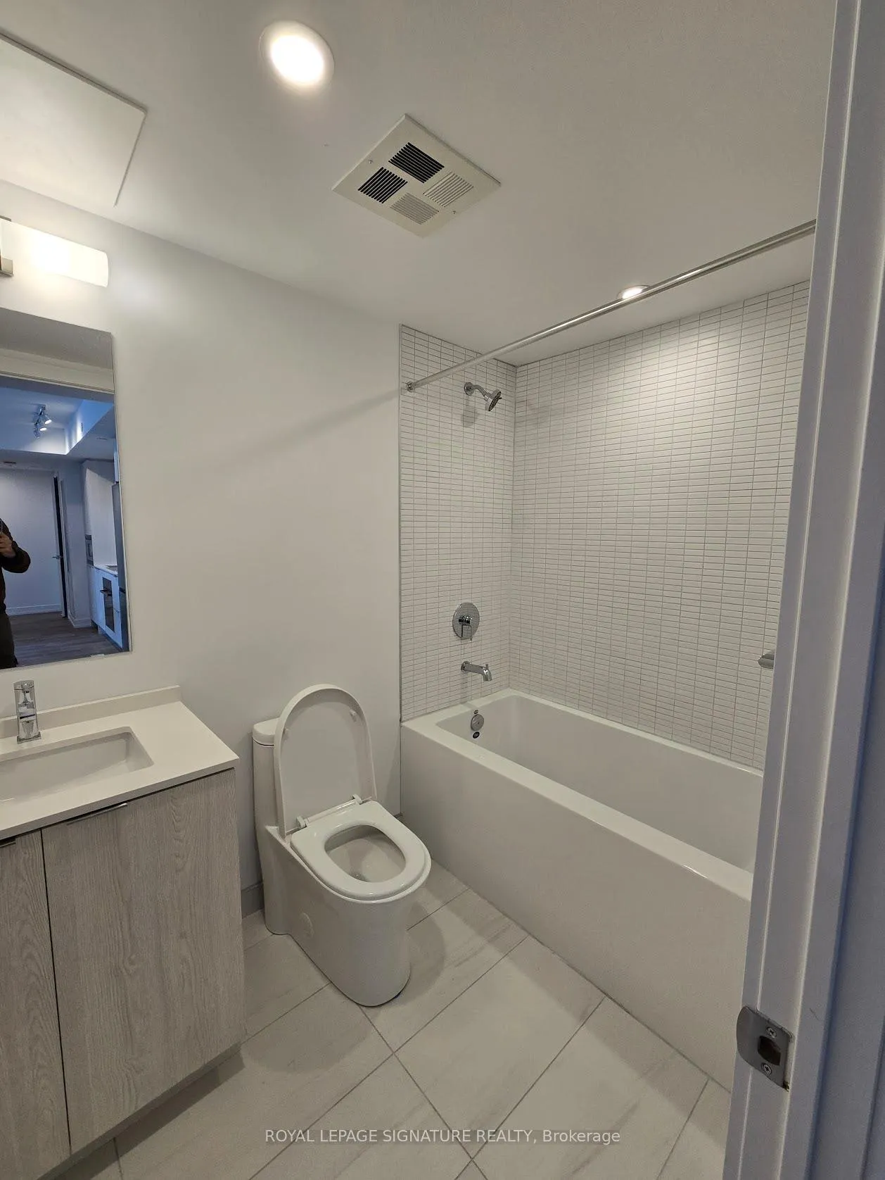 Photo 14 of Unit 1222, 1 Jarvis Street, Hamilton, Beasley — HOMEH