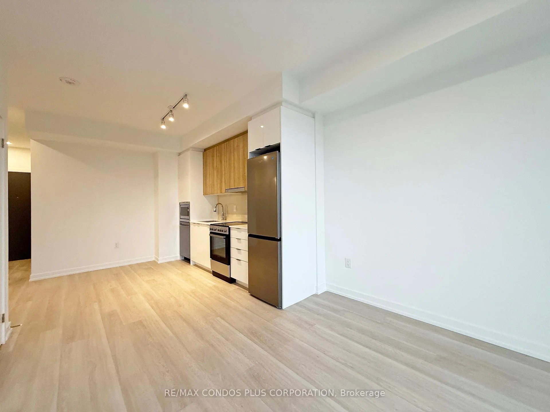 Photo 6 of Unit 2212, 9751 Markham Road, Markham, Greensborough — HOMEH