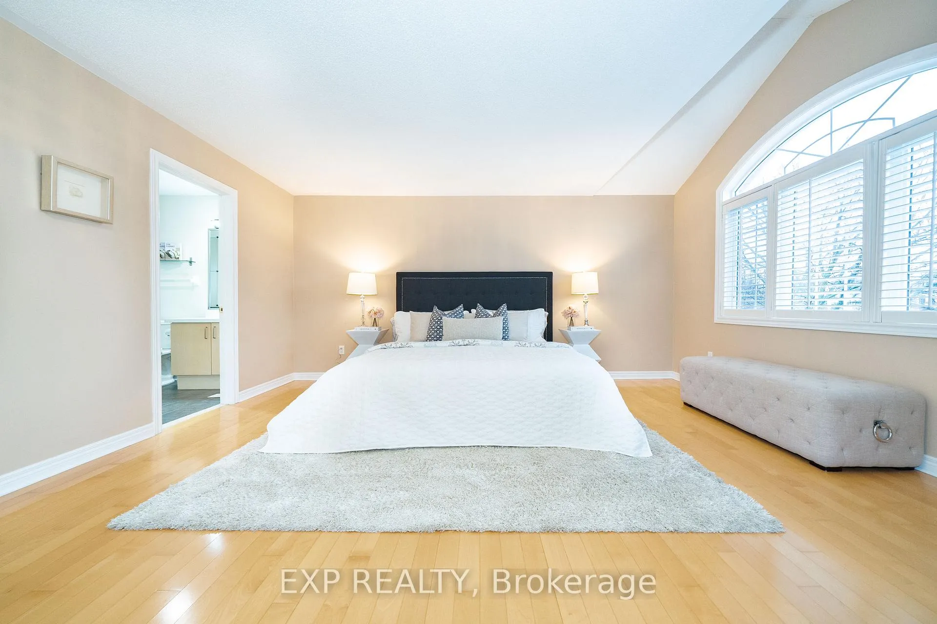 Photo 32 of 148 Devonsleigh Boulevard, Richmond Hill, Devonsleigh — HOMEH