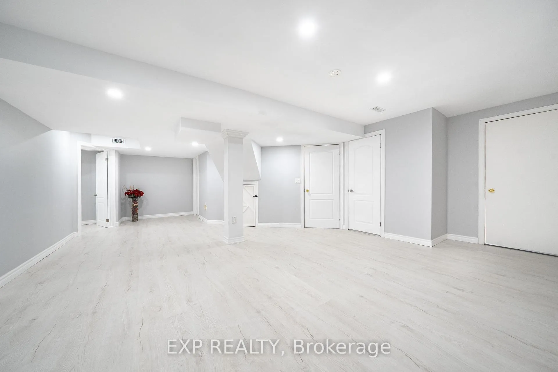 Photo 36 of 148 Devonsleigh Boulevard, Richmond Hill, Devonsleigh — HOMEH