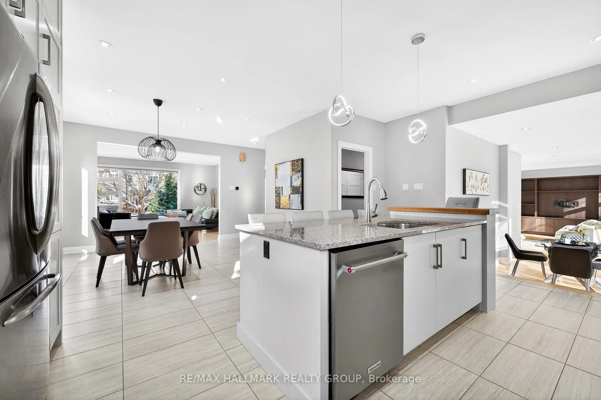 Photo 13 of 114 Rita Avenue, Ottawa, Meadowlands/St. Claire Gardens — HOMEH