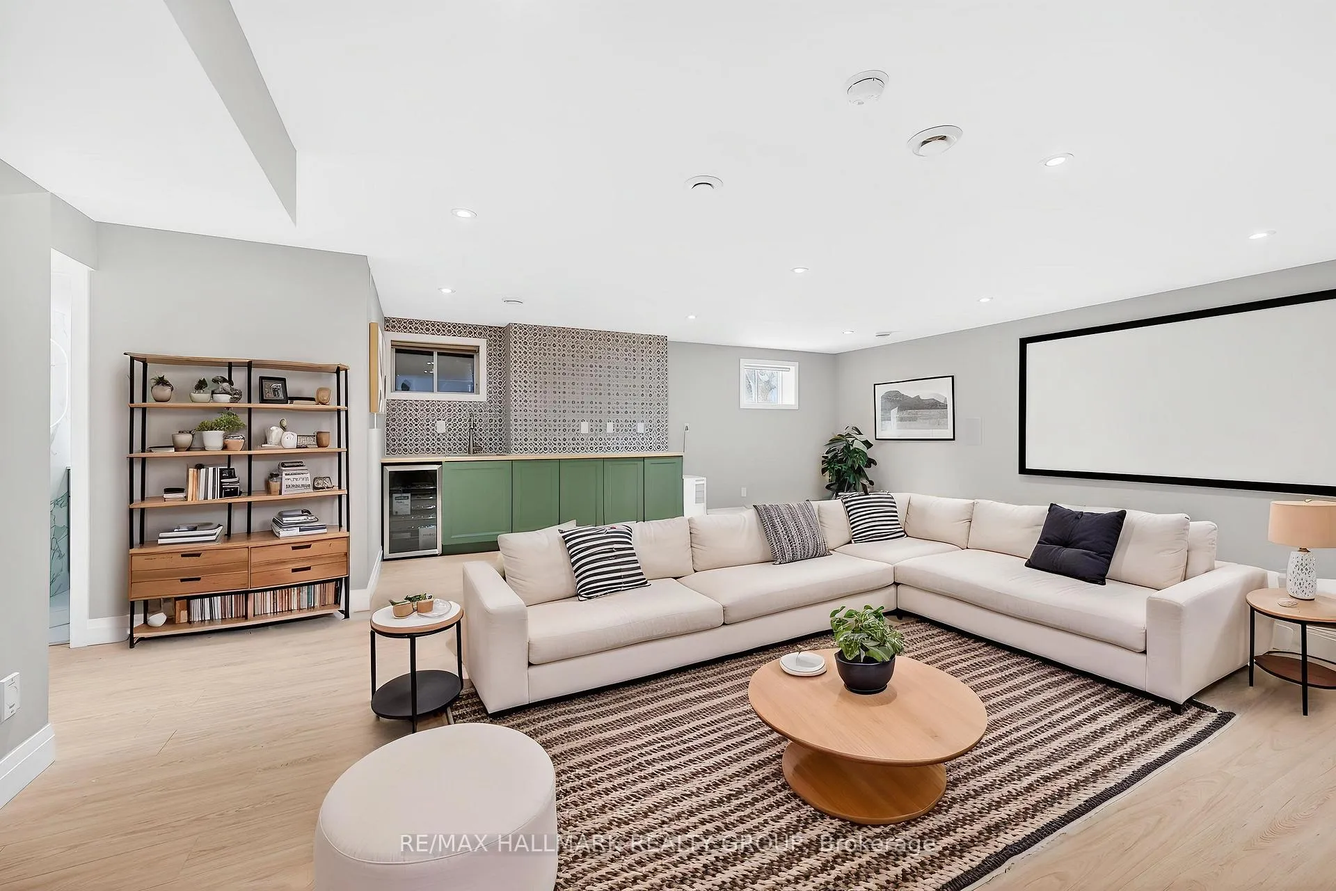 Photo 36 of 114 Rita Avenue, Ottawa, Meadowlands/St. Claire Gardens — HOMEH