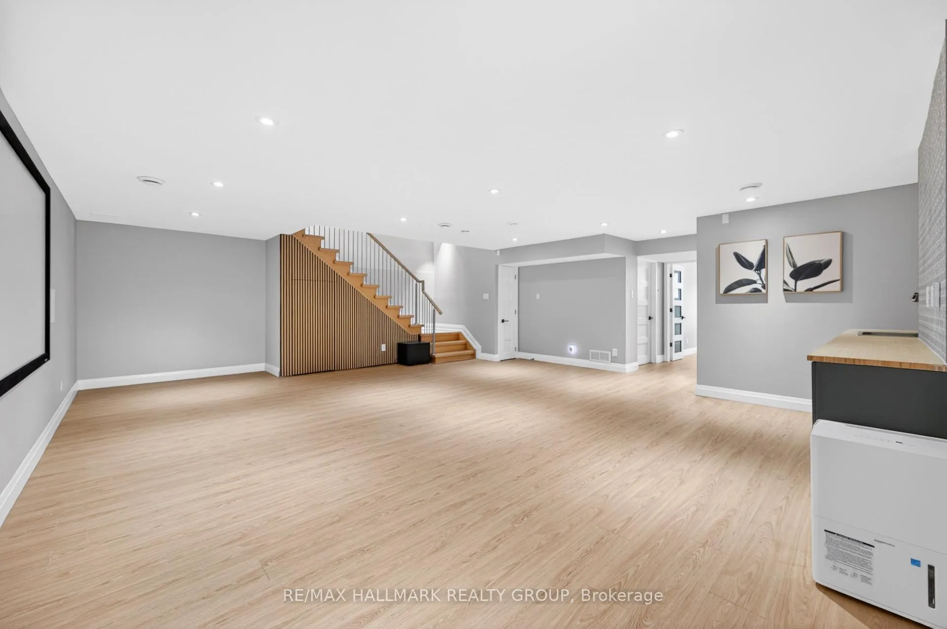 Photo 40 of 114 Rita Avenue, Ottawa, Meadowlands/St. Claire Gardens — HOMEH