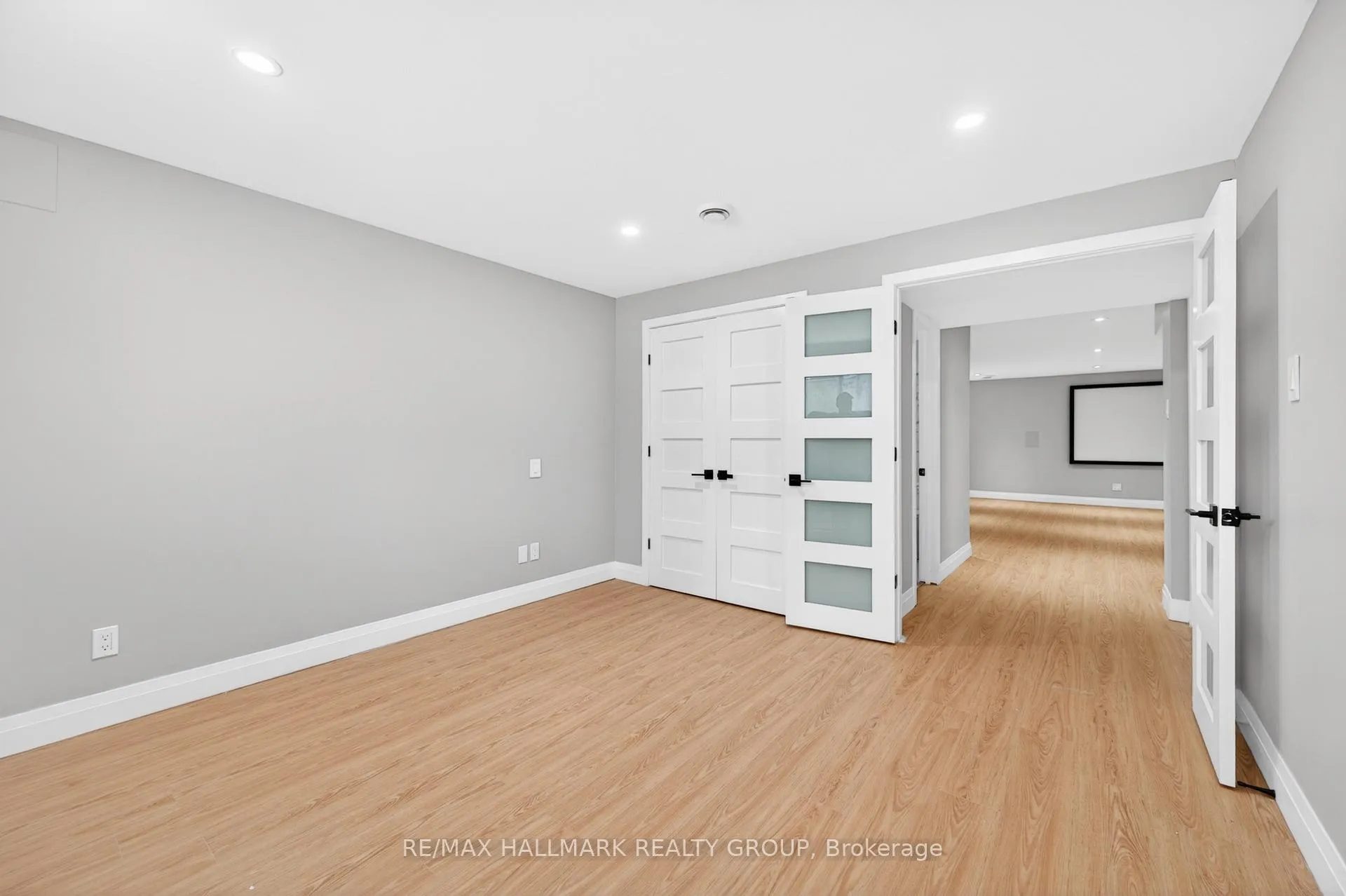 Photo 44 of 114 Rita Avenue, Ottawa, Meadowlands/St. Claire Gardens — HOMEH