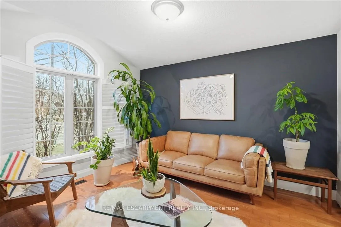 Photo 8 of 17 Krieghoff Drive, Hamilton, Kennedy — HOMEH