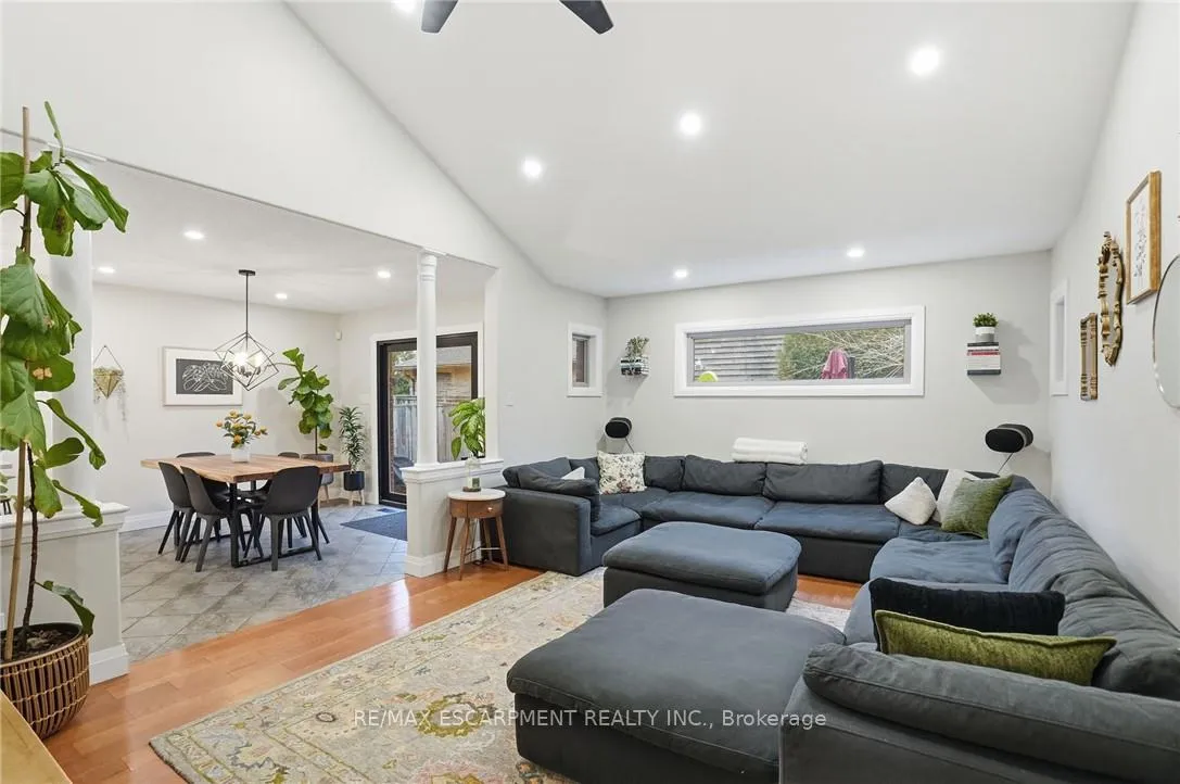 Photo 12 of 17 Krieghoff Drive, Hamilton, Kennedy — HOMEH