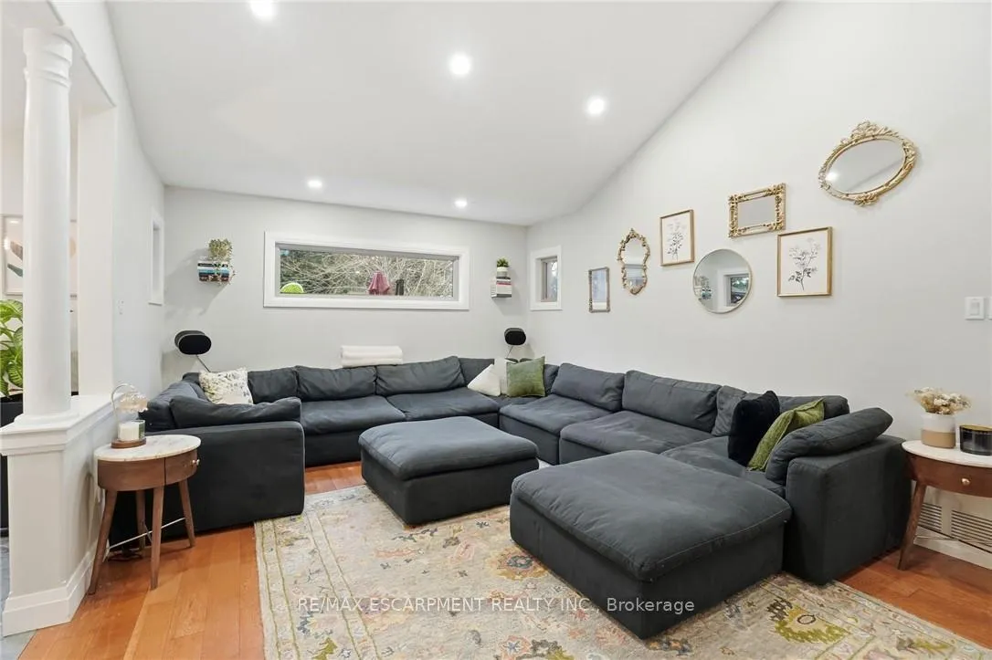 Photo 13 of 17 Krieghoff Drive, Hamilton, Kennedy — HOMEH