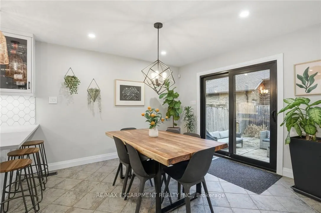 Photo 19 of 17 Krieghoff Drive, Hamilton, Kennedy — HOMEH