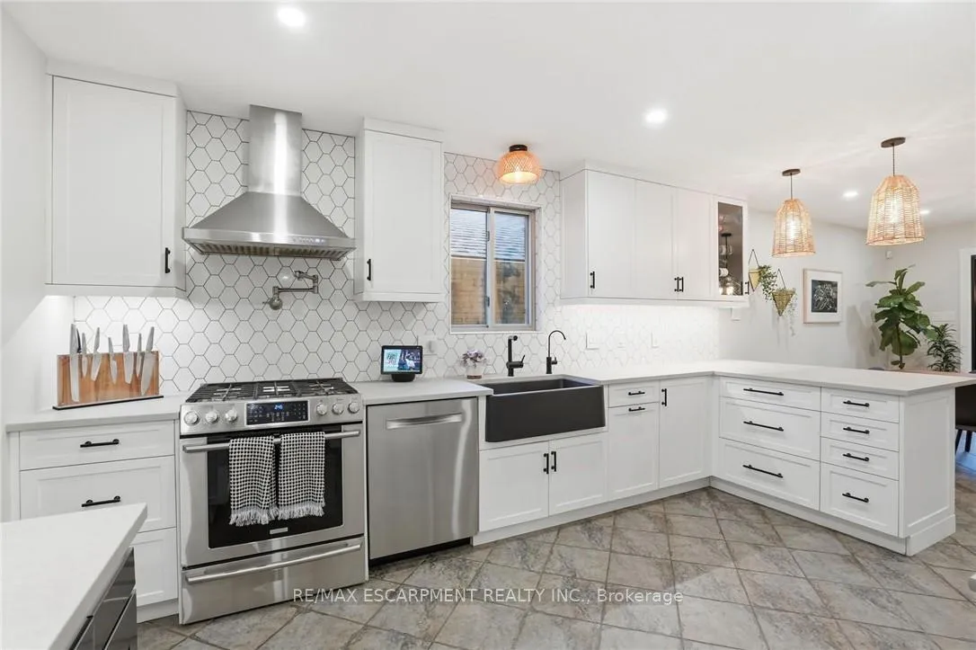 Photo 25 of 17 Krieghoff Drive, Hamilton, Kennedy — HOMEH