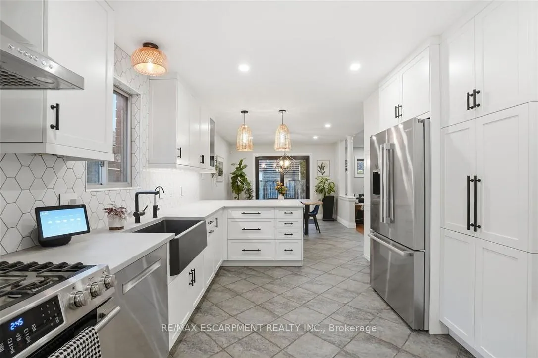 Photo 26 of 17 Krieghoff Drive, Hamilton, Kennedy — HOMEH