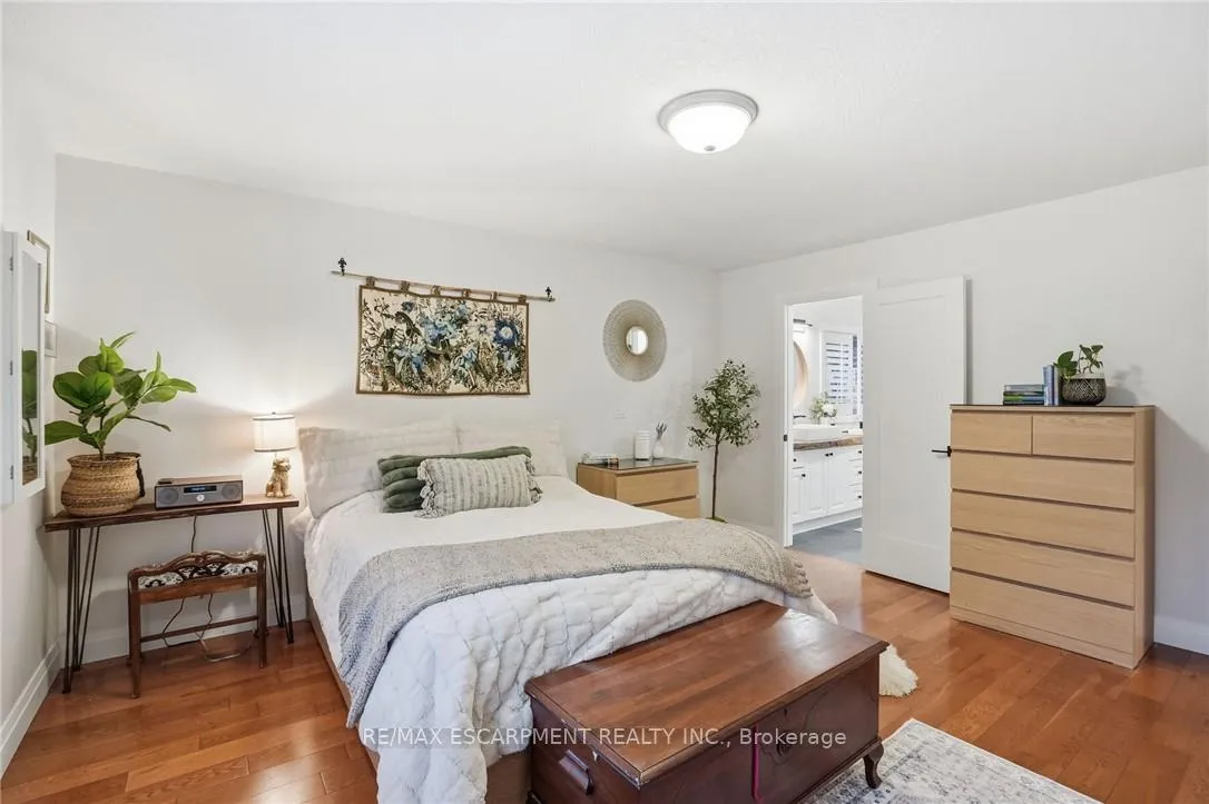 Photo 34 of 17 Krieghoff Drive, Hamilton, Kennedy — HOMEH