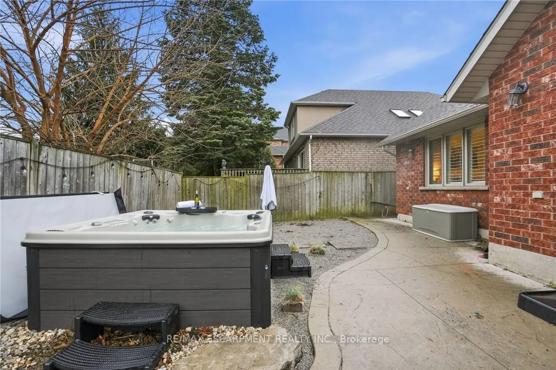 Photo 46 of 17 Krieghoff Drive, Hamilton, Kennedy — HOMEH