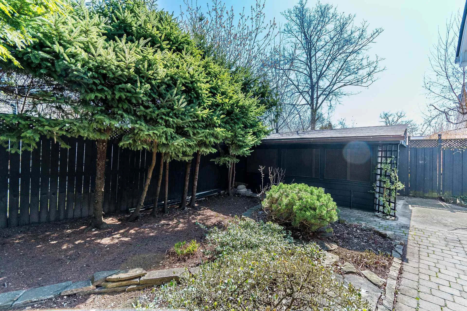 Photo 31 of 115 Wilson Street, Oakville, Central — HOMEH