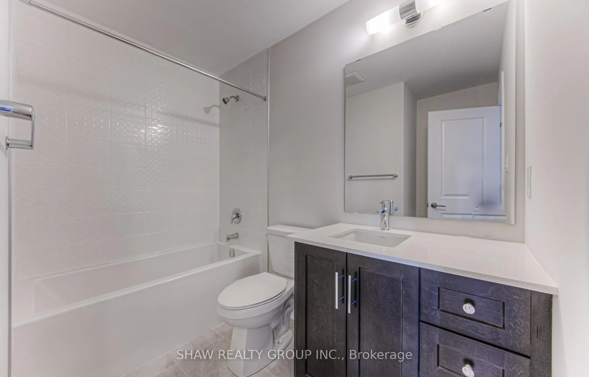 Photo 23 of Unit 90, 10 Birmingham Drive, Cambridge, Sheldon-Conestoga — HOMEH