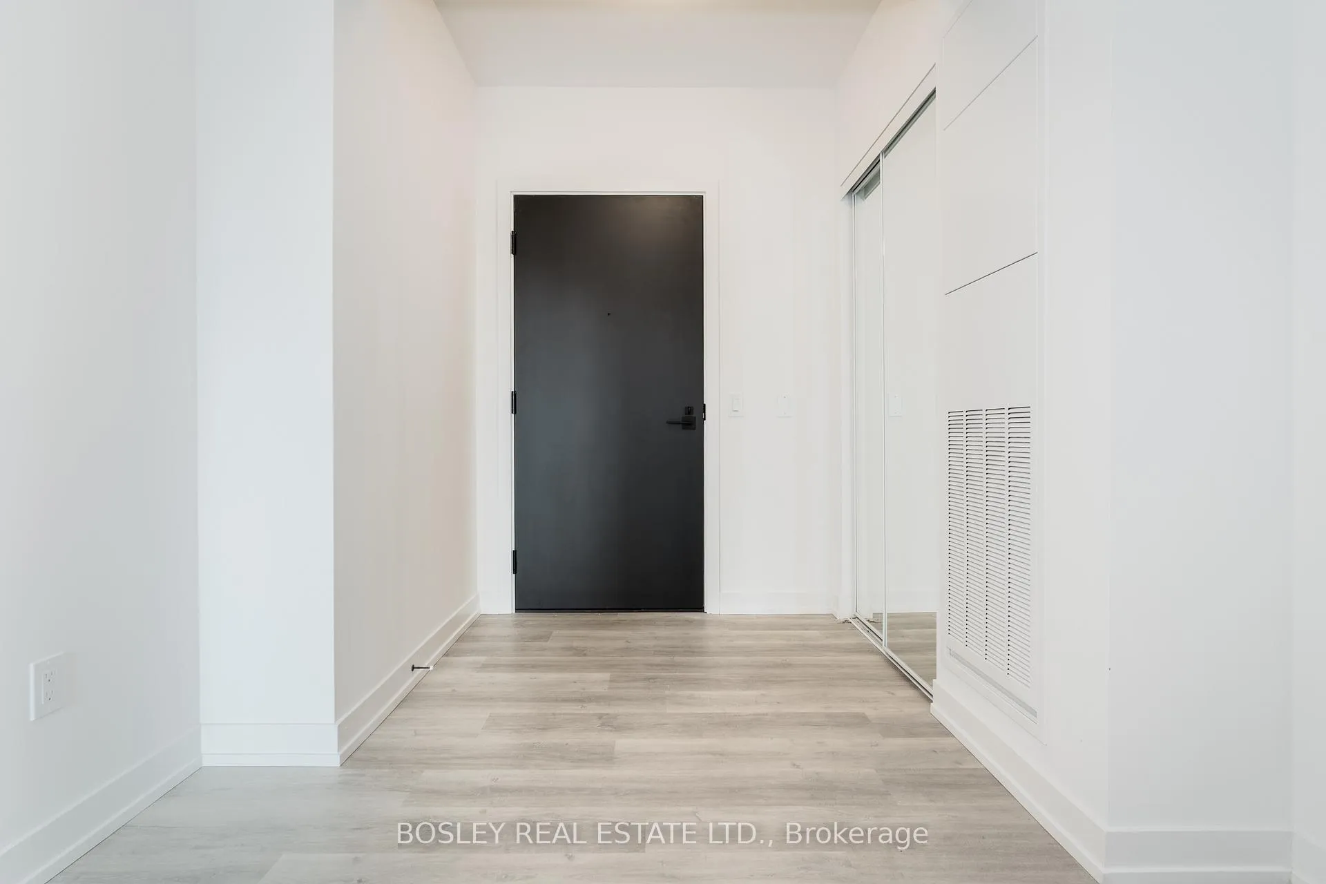 Photo 4 of Unit 429, 28 Eastern Avenue, Toronto, Moss Park — HOMEH
