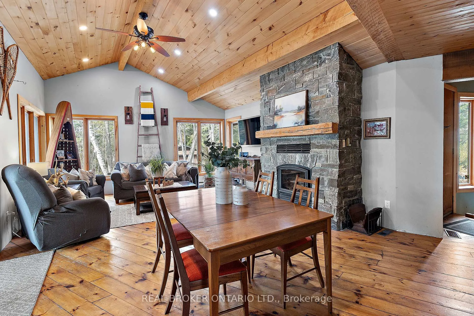 Photo 9 of 2323 Grindstone Lake Road, Frontenac, Frontenac North — HOMEH