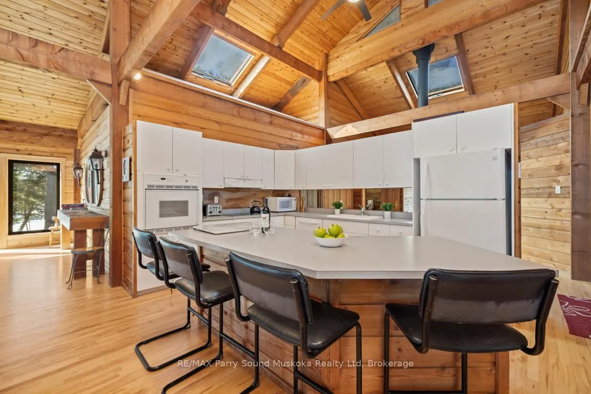 Photo 24 of 14 Silver Fox Drive, McKellar — HOMEH