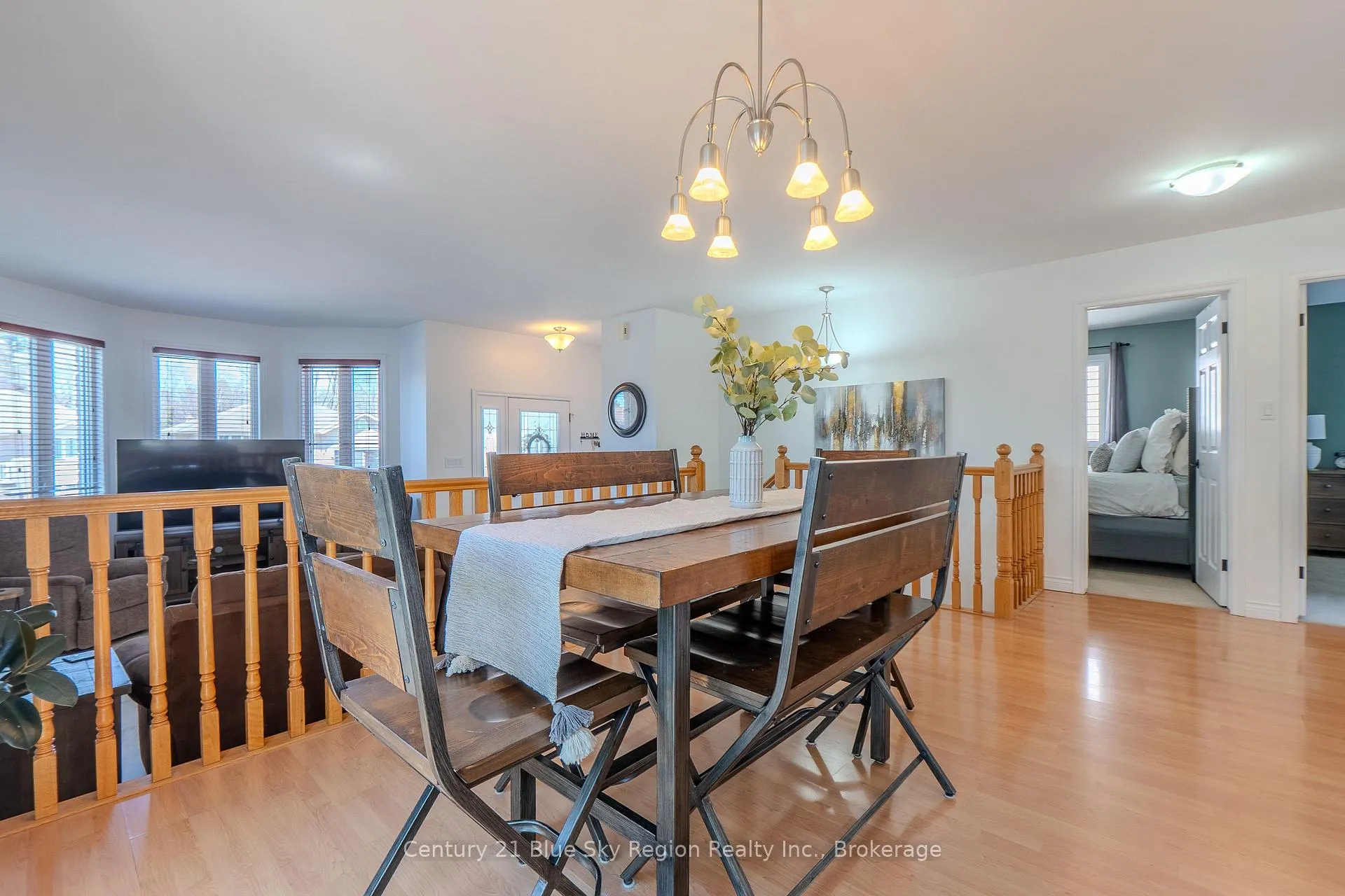 Photo 9 of 60 Mariah Street, North Bay, Ferris — HOMEH