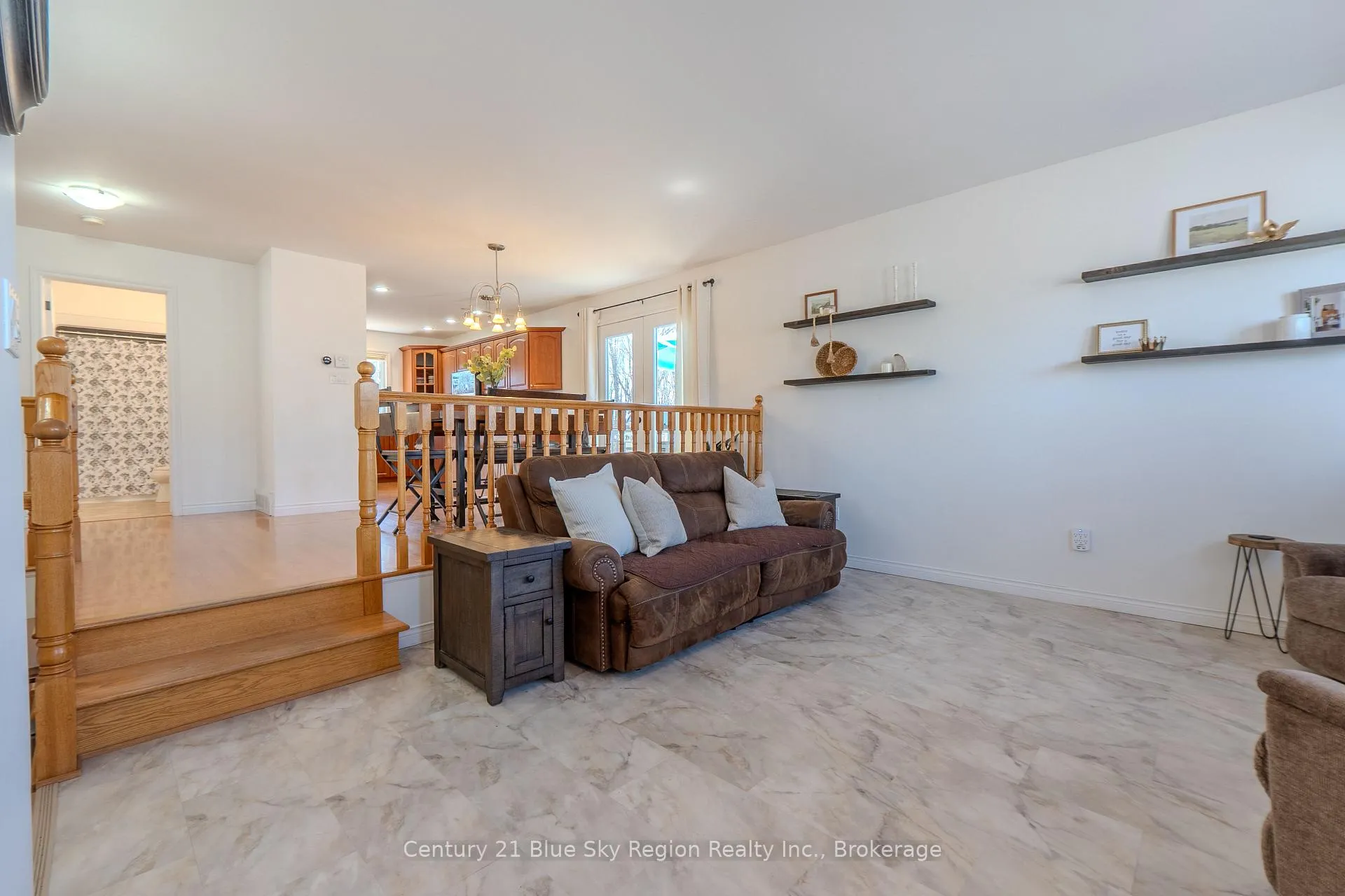 Photo 13 of 60 Mariah Street, North Bay, Ferris — HOMEH