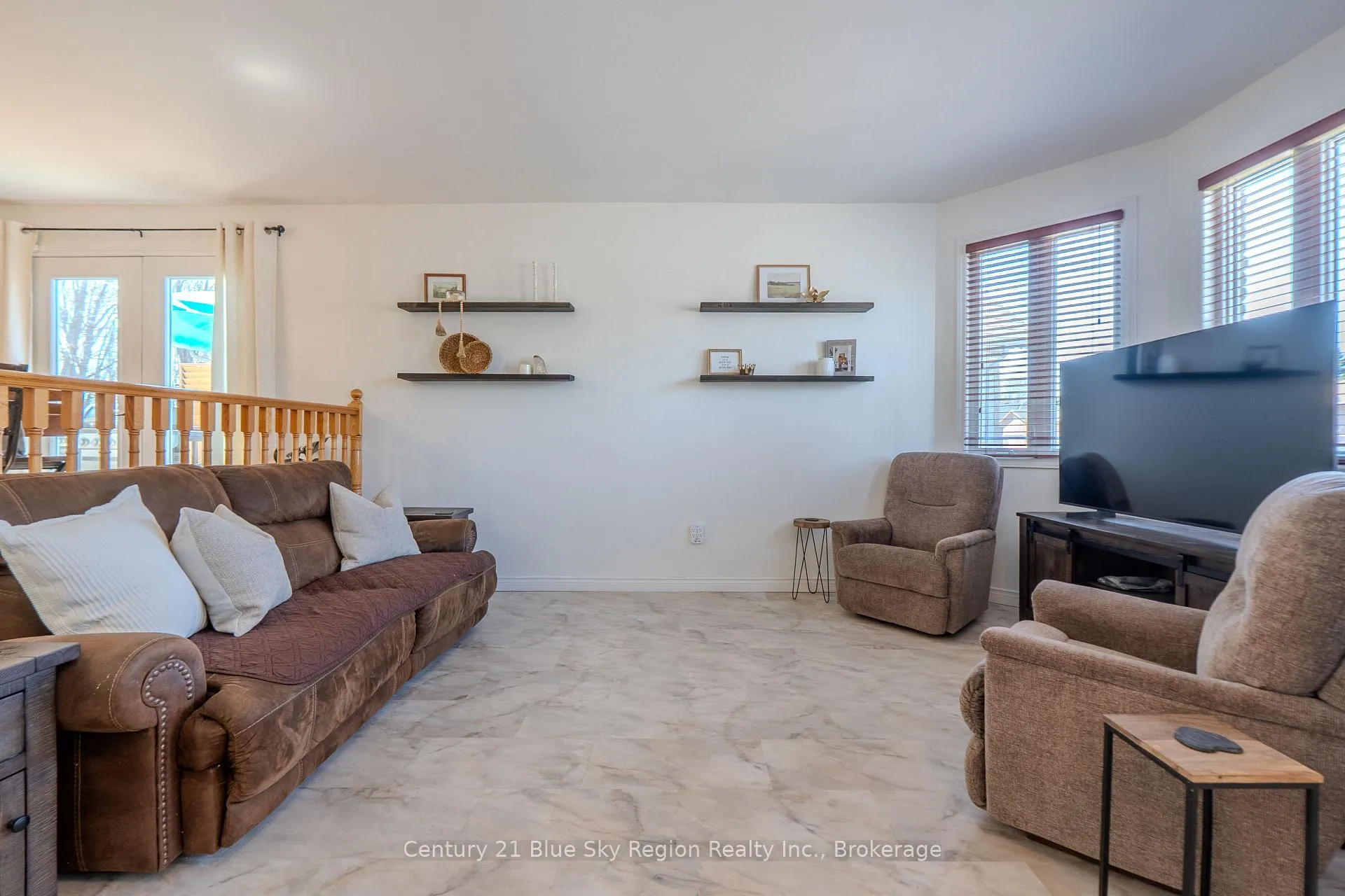 Photo 14 of 60 Mariah Street, North Bay, Ferris — HOMEH