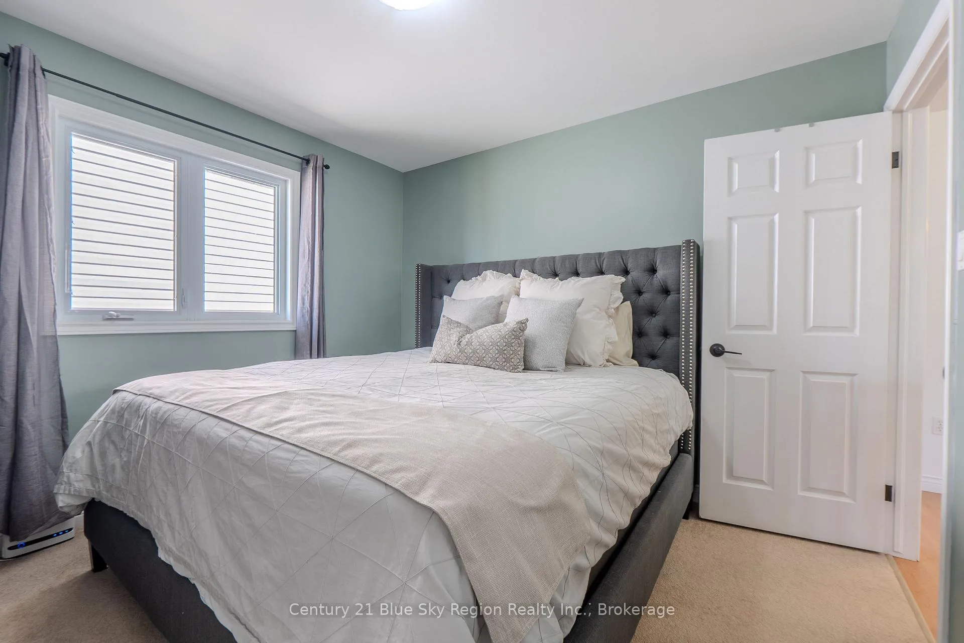 Photo 17 of 60 Mariah Street, North Bay, Ferris — HOMEH
