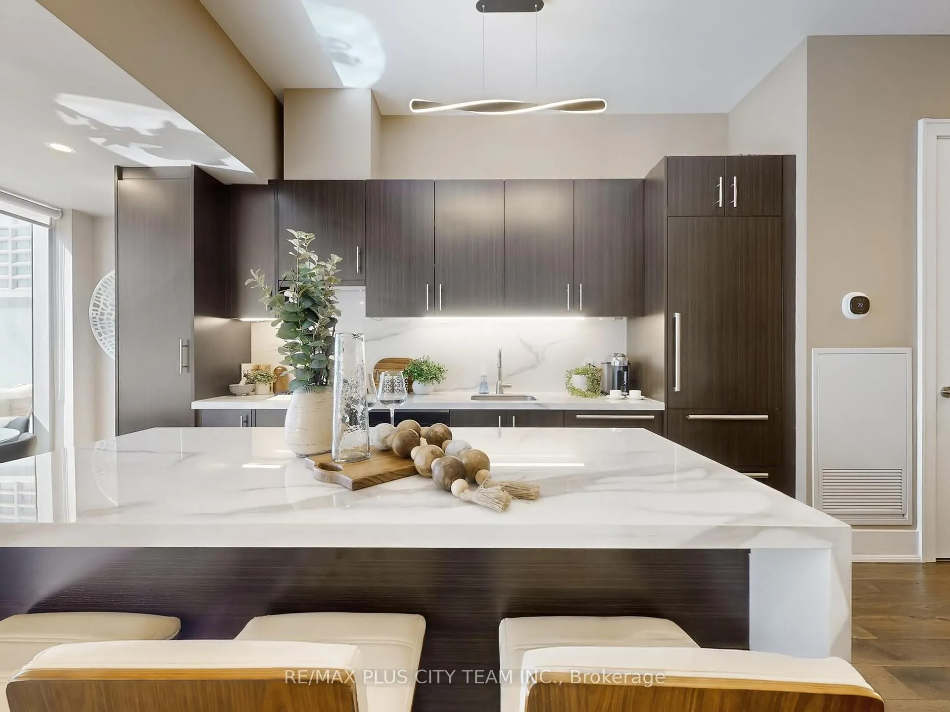 Photo 6 of Unit 202, 39 Queens Quay E, Toronto, Waterfront Communities — HOMEH