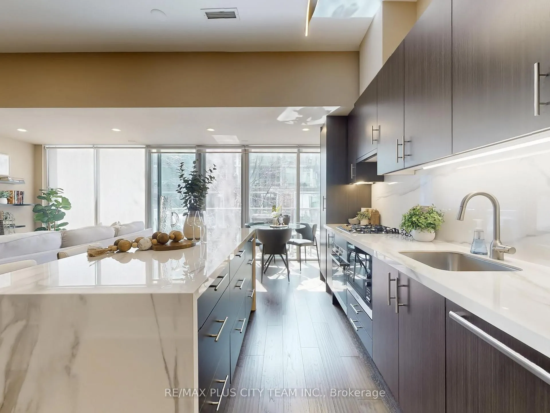 Photo 8 of Unit 202, 39 Queens Quay E, Toronto, Waterfront Communities — HOMEH