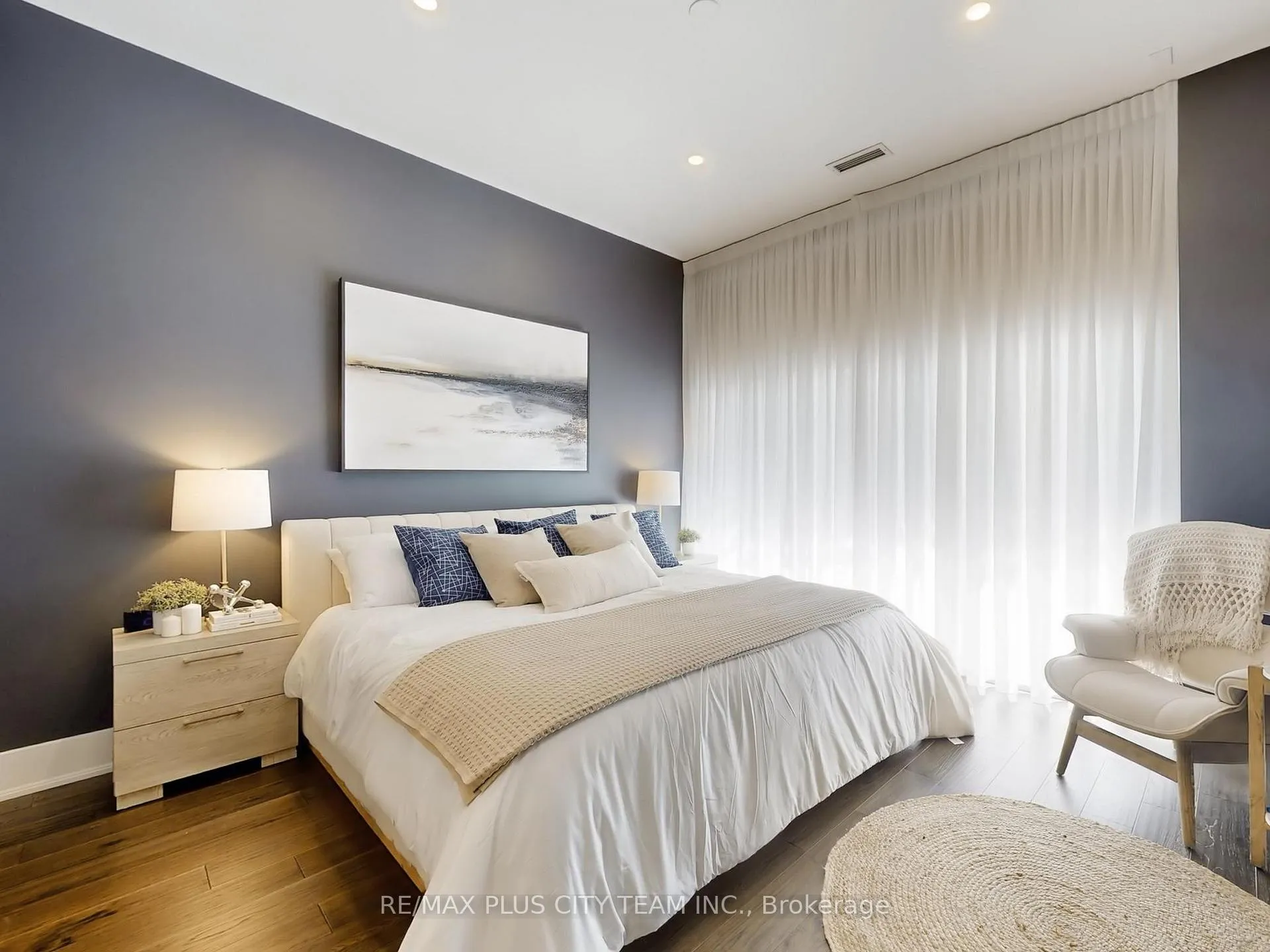 Photo 10 of Unit 202, 39 Queens Quay E, Toronto, Waterfront Communities — HOMEH
