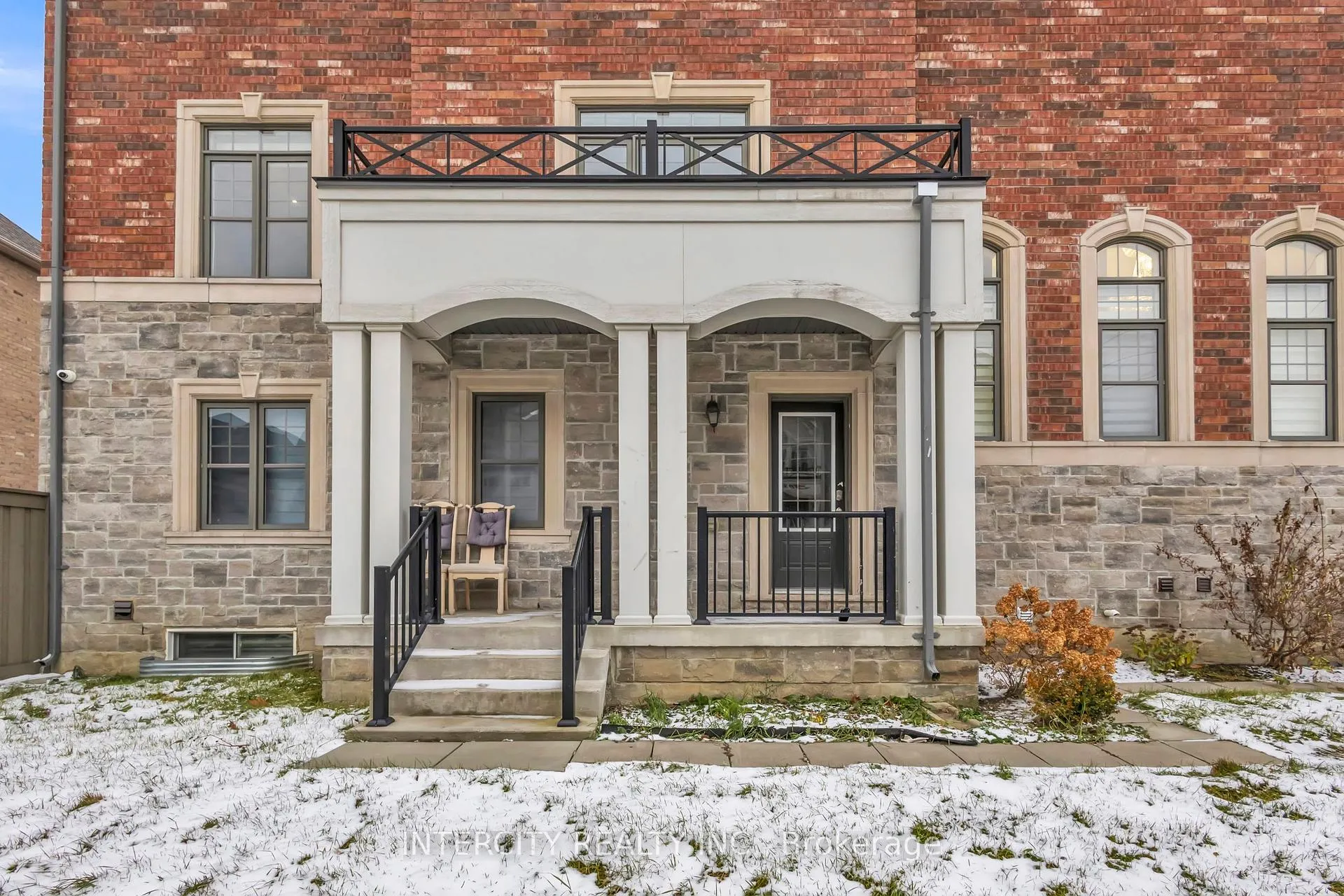 Photo 5 of 45 Roulette Crescent, Brampton, Bram West — HOMEH