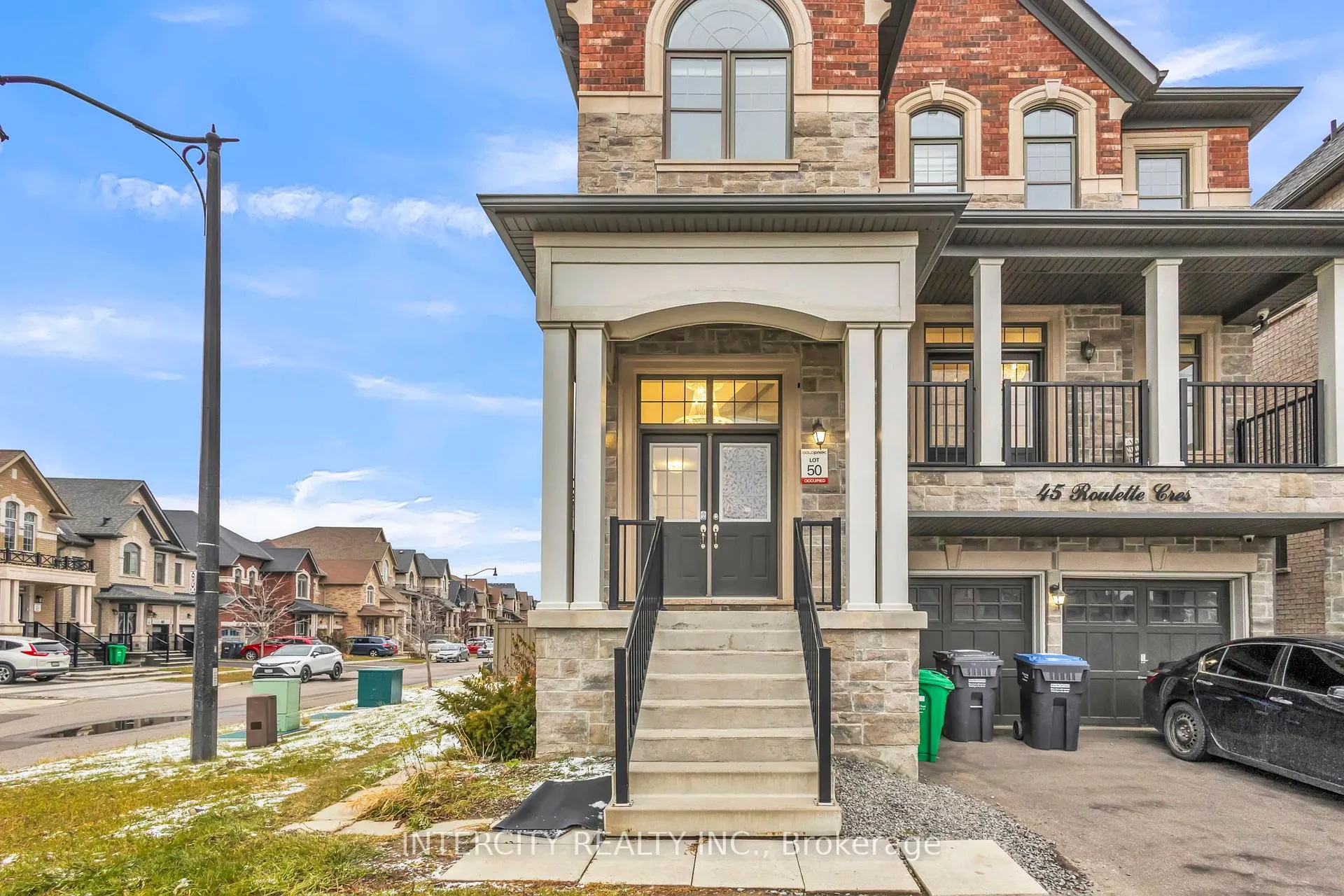 Photo 6 of 45 Roulette Crescent, Brampton, Bram West — HOMEH