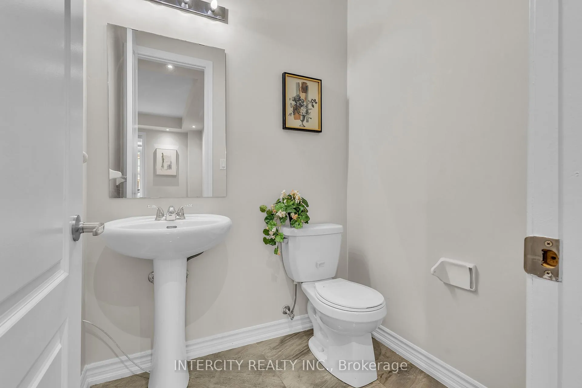 Photo 14 of 45 Roulette Crescent, Brampton, Bram West — HOMEH