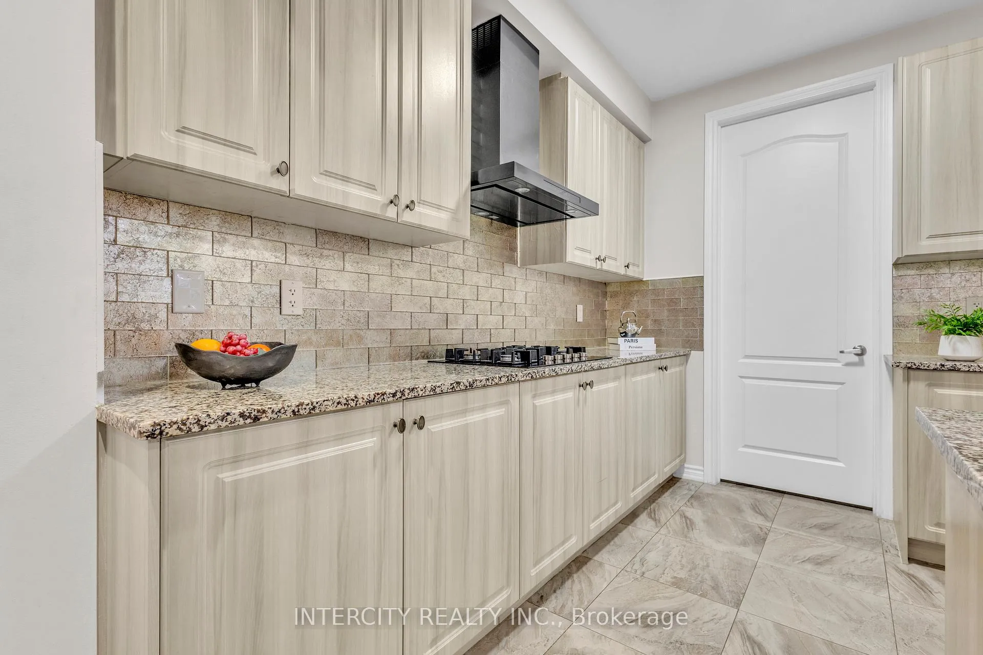 Photo 22 of 45 Roulette Crescent, Brampton, Bram West — HOMEH