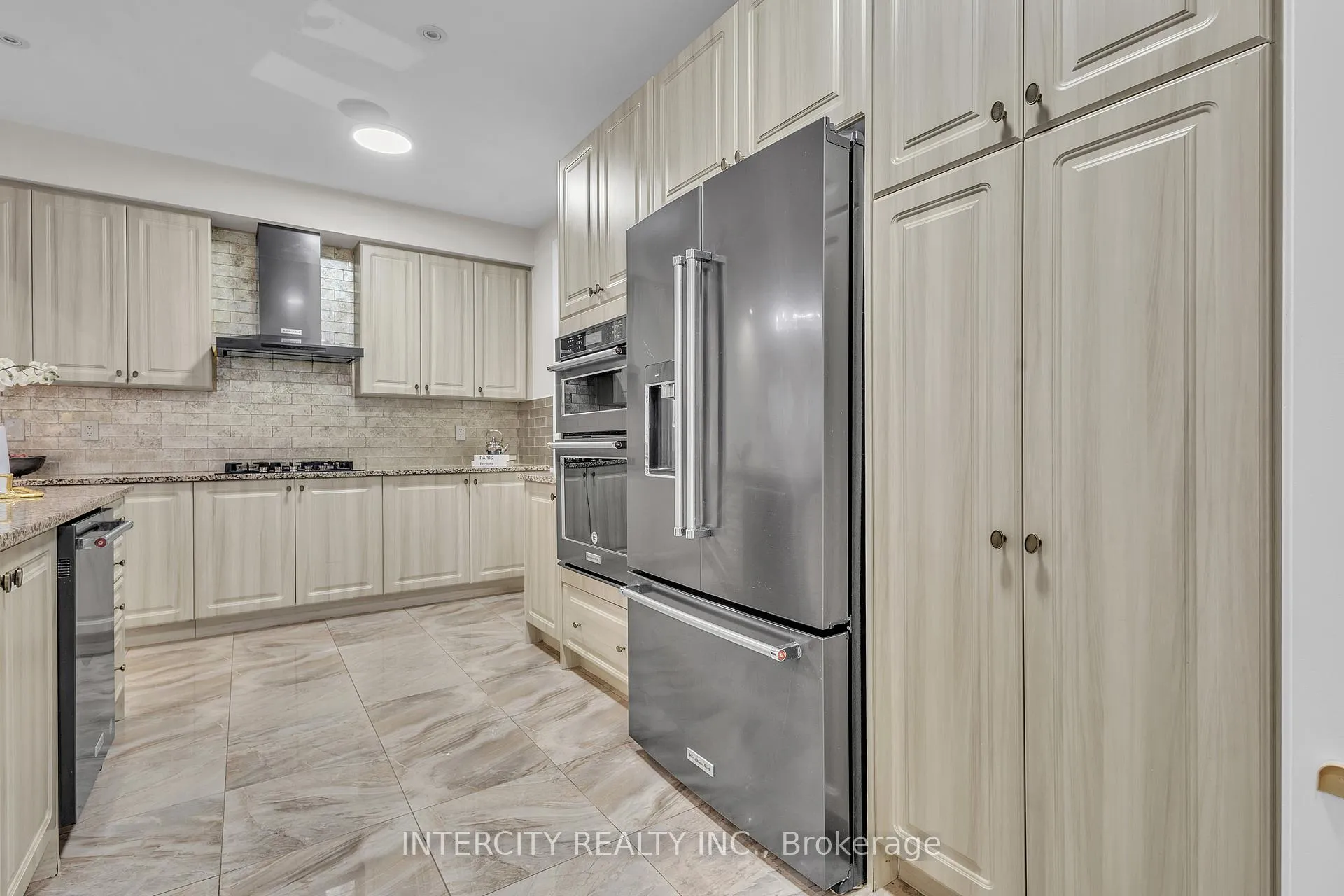 Photo 28 of 45 Roulette Crescent, Brampton, Bram West — HOMEH