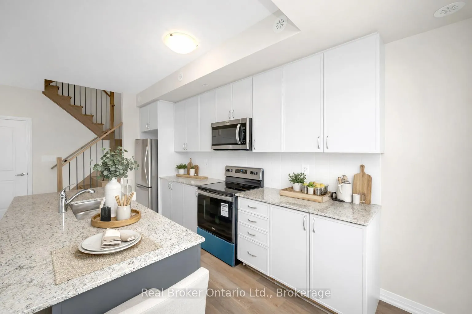 Photo 5 of Unit 115, 1565 Rose Way, Milton, Cobban — HOMEH