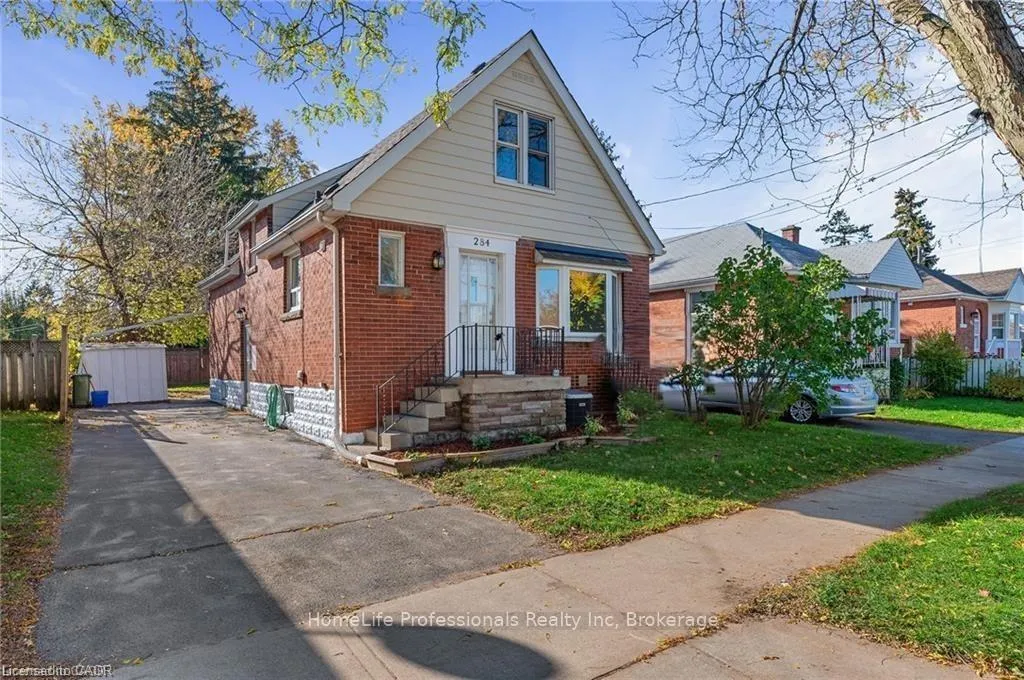 Photo 1 of 284 Brucedale Avenue E, Hamilton, Inch Park — HOMEH